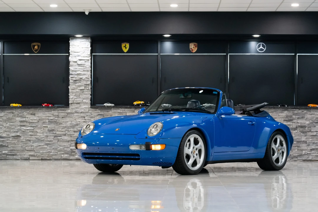 1997 Porsche 993 Carrera 4 - Image 5 of 31