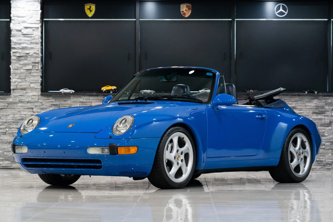 1997 Porsche 993 Carrera 4 - Image 10 of 31