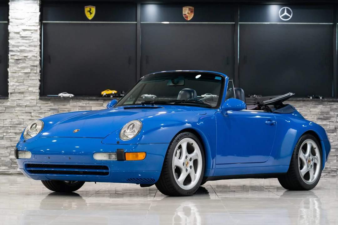 1997 Porsche 993 Carrera 4 - Image 11 of 31