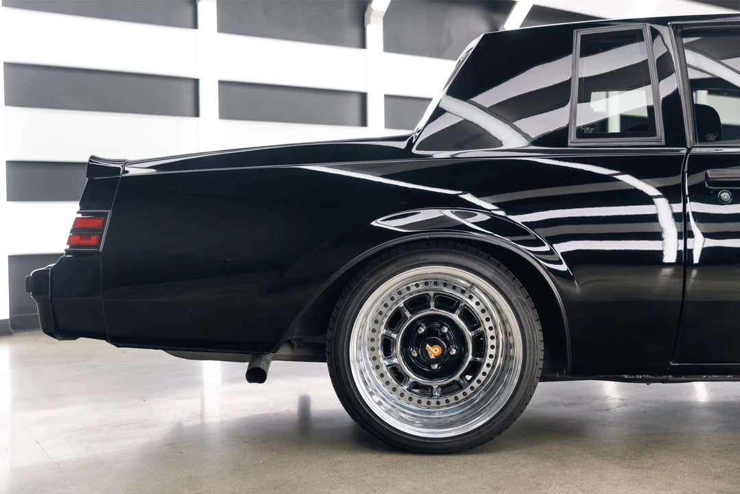 1987 Buick Grand National - Image 25 of 31