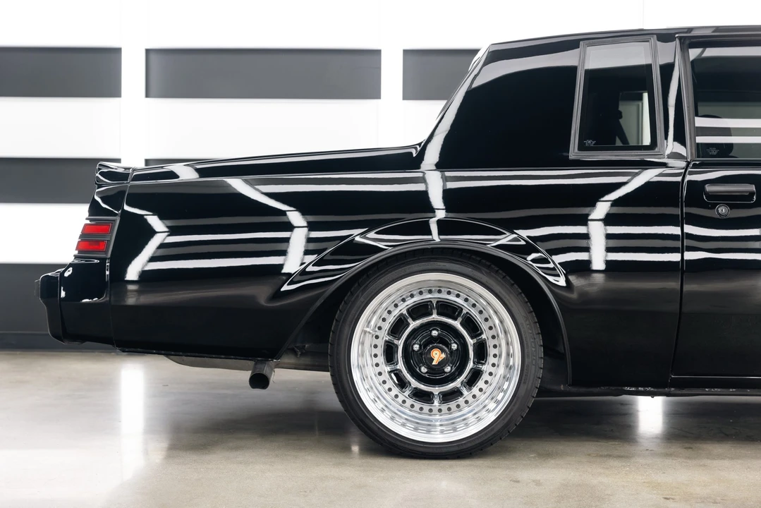1987 Buick Grand National - Image 24 of 31
