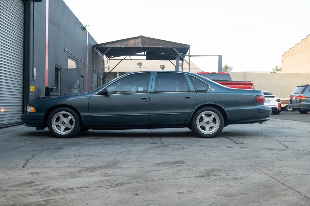 1996 Chevrolet Impala 7th Gen - Image 4 of 31