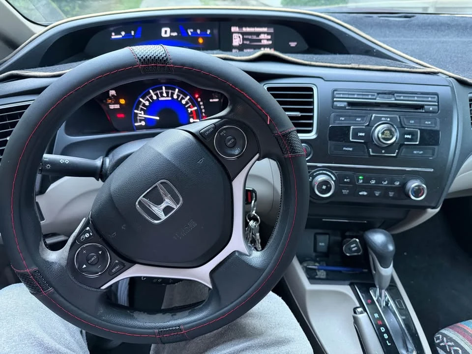 2015 Honda Civic 9th Gen - Image 6 of 9