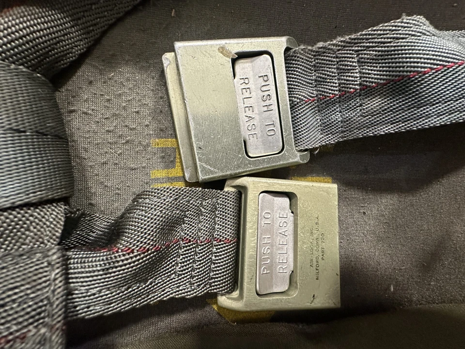 Parts & Memorabilia Seats & Interior - Image 11 of 31
