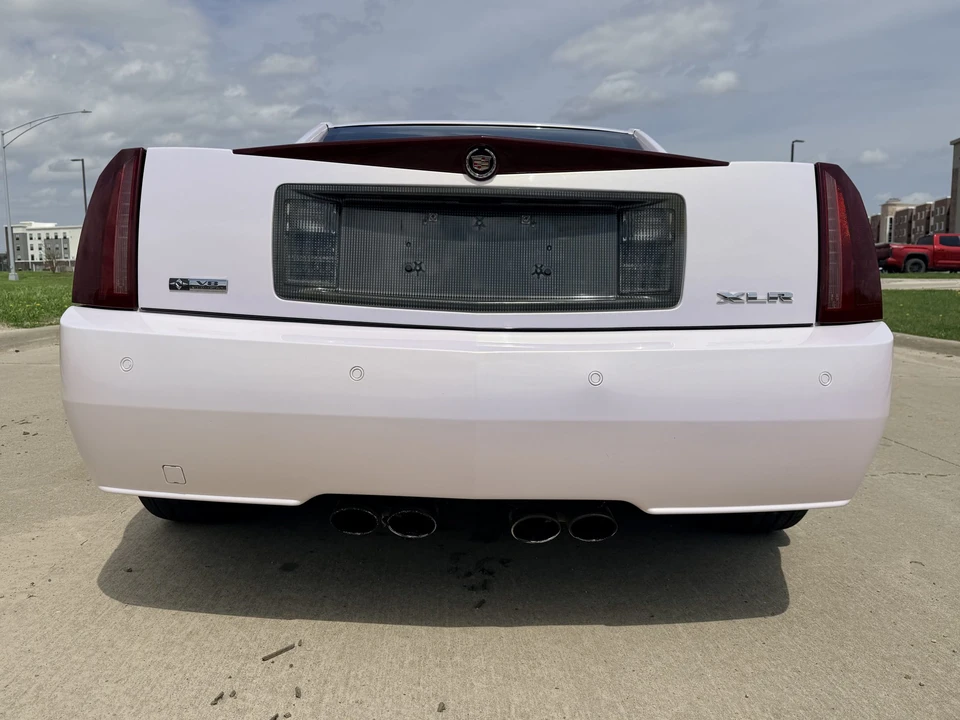 2007 Cadillac XLR - Image 24 of 31