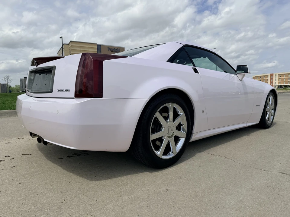 2007 Cadillac XLR - Image 23 of 31