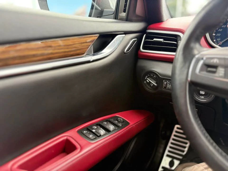 Maserati Ghibli - Image 7 of 8