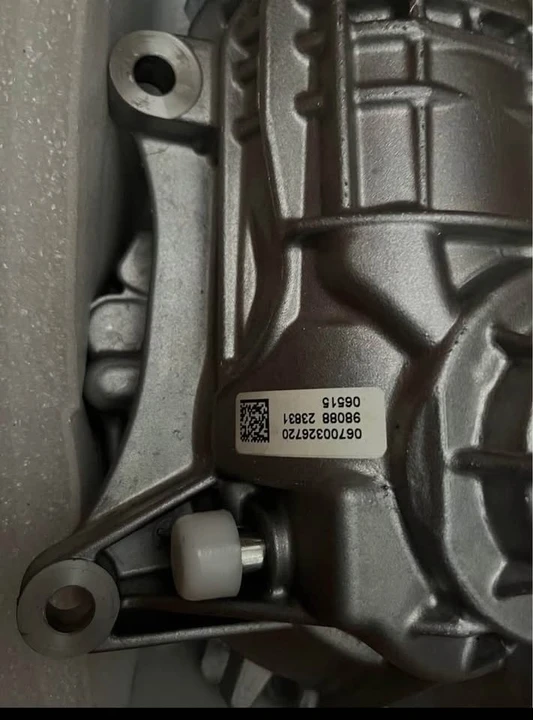 Parts & Memorabilia Gearboxes - Image 6 of 8