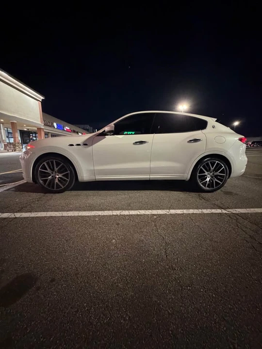 2021 Maserati Levante - Image 5 of 7