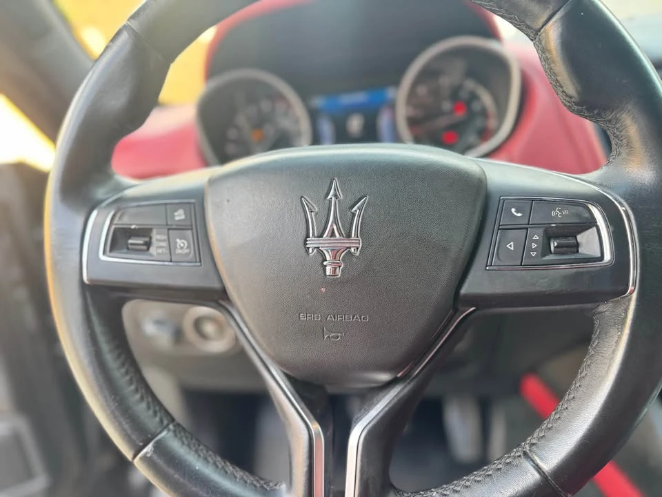 2017 Maserati Levante - Image 4 of 10