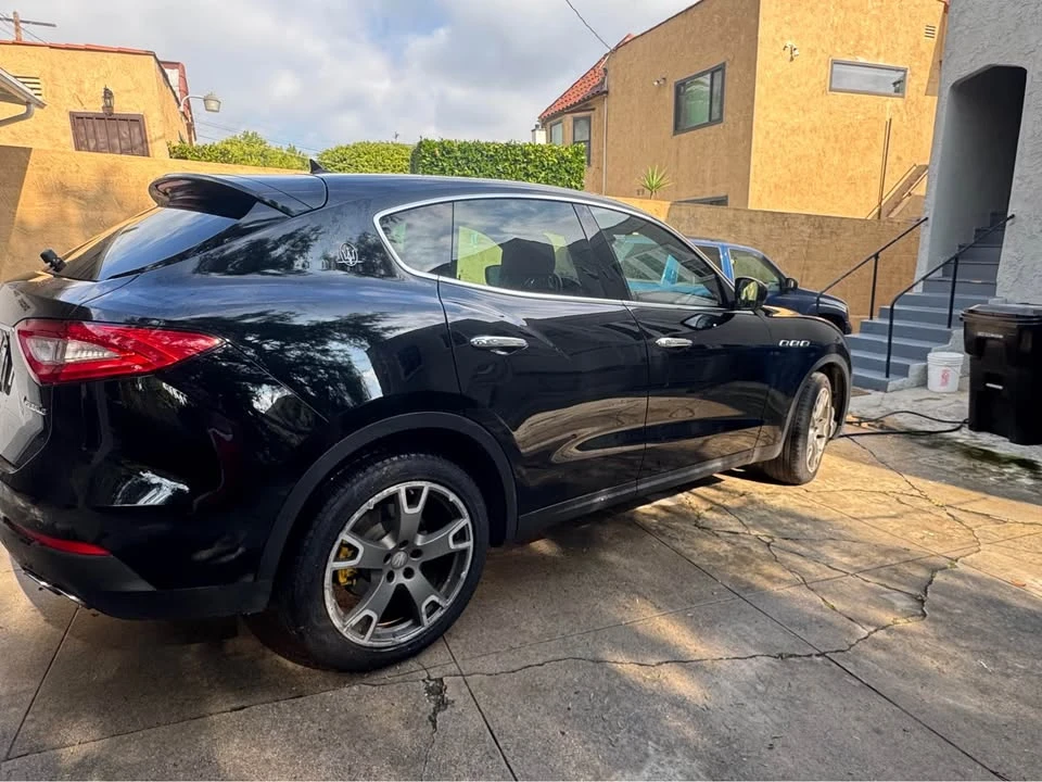 2017 Maserati Levante - Image 2 of 10