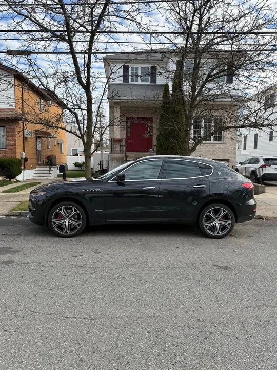 2020 Maserati Levante - Image 3 of 9