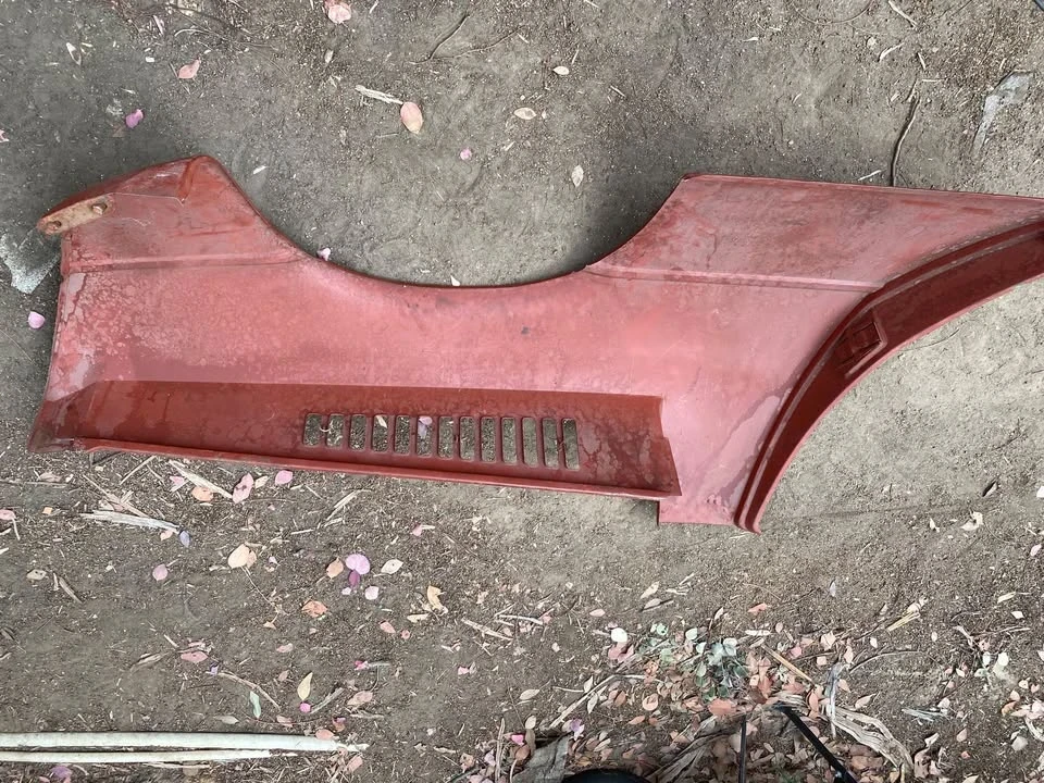 Parts & Memorabilia Bodywork - Image 2 of 9