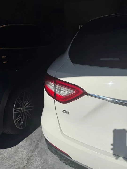2017 Maserati Levante - Image 6 of 9