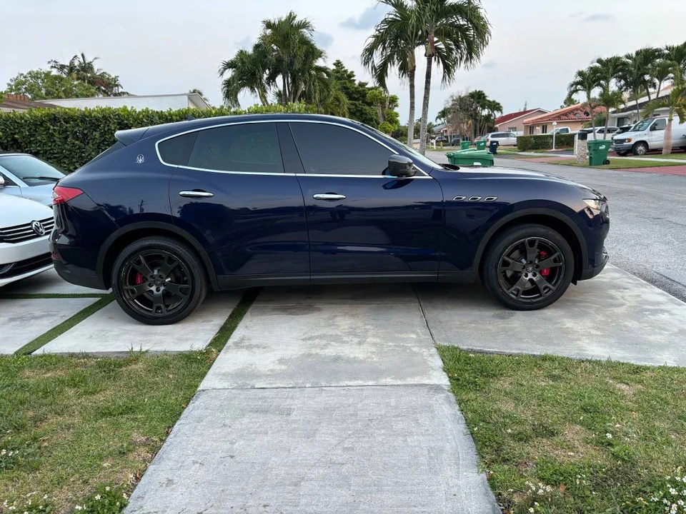 2018 Maserati Levante - Image 2 of 8