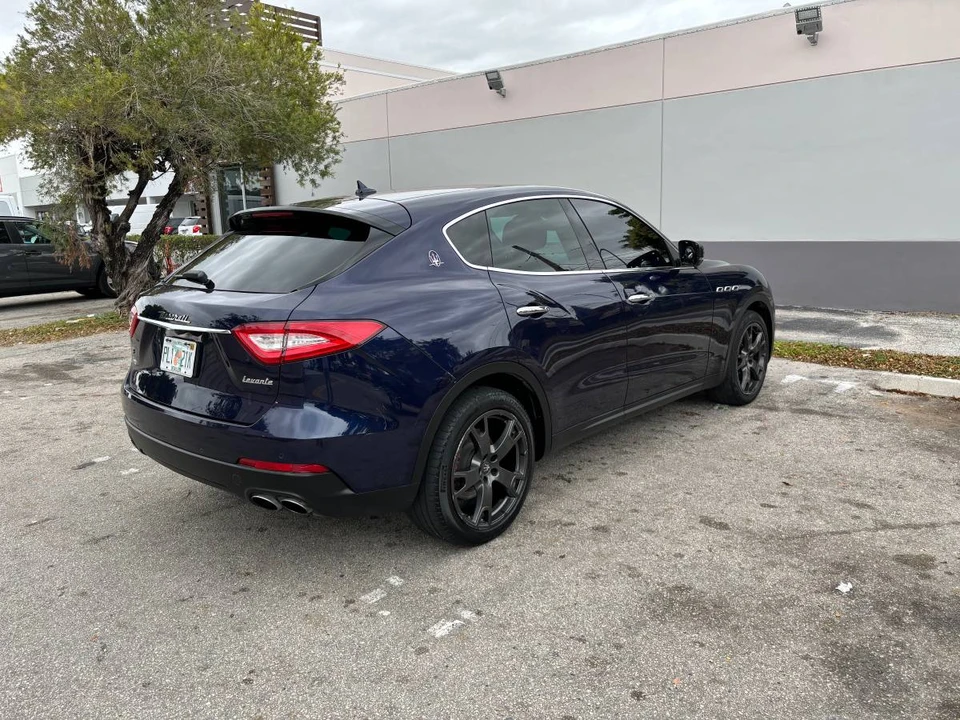 2018 Maserati Levante - Image 5 of 9