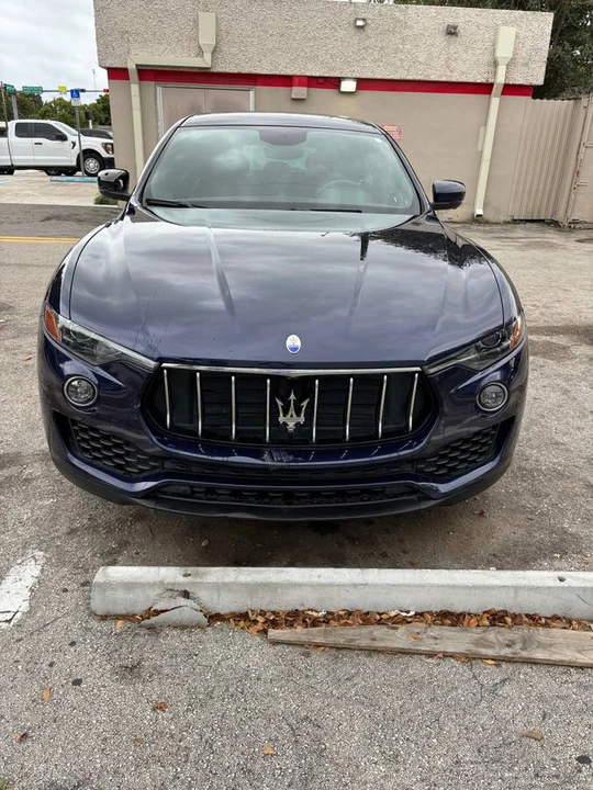 2018 Maserati Levante - Image 2 of 9