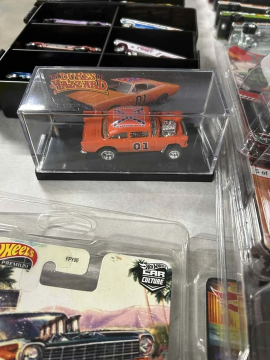 Parts & Memorabilia Scale Models - Image 10 of 10