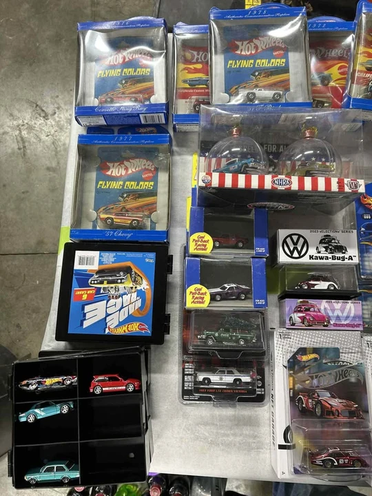 Parts & Memorabilia Scale Models - Image 2 of 10
