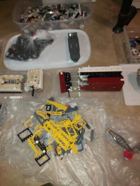 Parts & Memorabilia Scale Models - Image 6 of 9