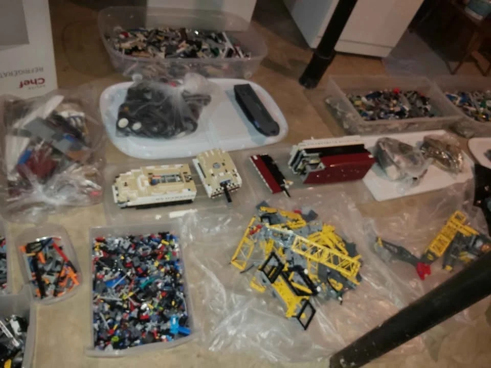Parts & Memorabilia Scale Models - Image 9 of 9