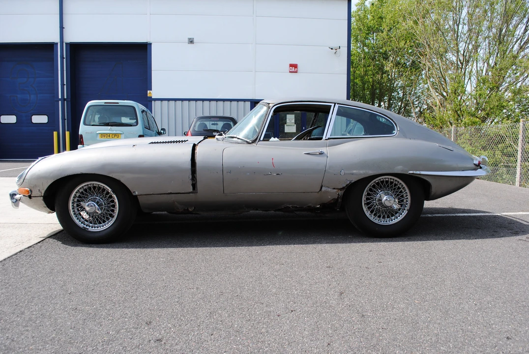 1965 Jaguar E-Type Series 1 - Image 8 of 12