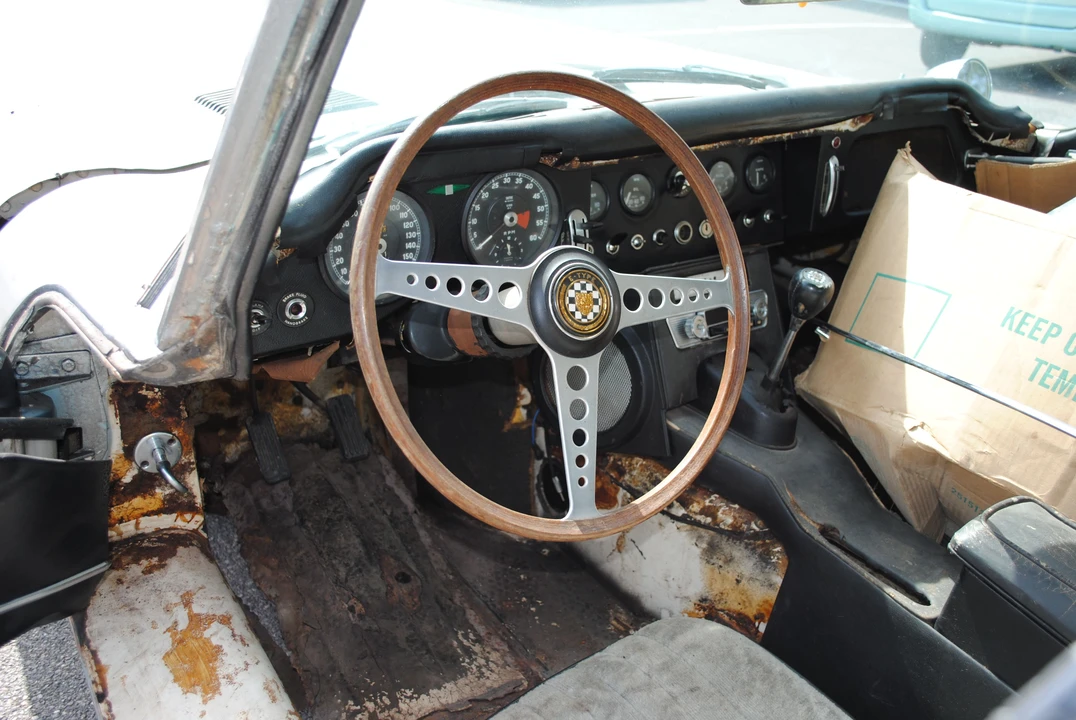 1965 Jaguar E-Type Series 1 - Image 7 of 12