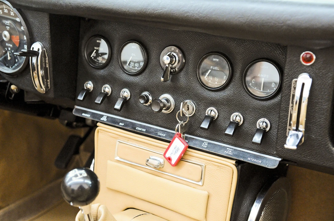 1965 Jaguar E-Type Series 1 - Image 15 of 26