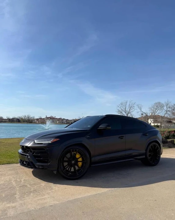 2019 Lamborghini Urus - Image 4 of 9