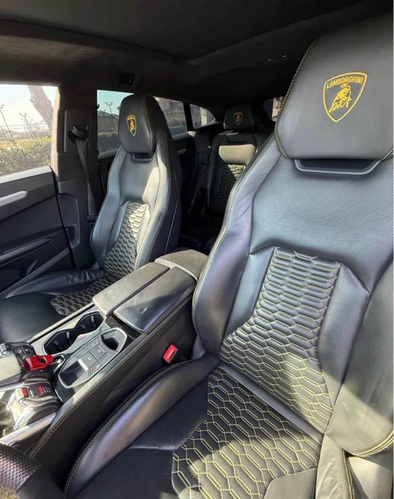 2019 Lamborghini Urus - Image 9 of 9