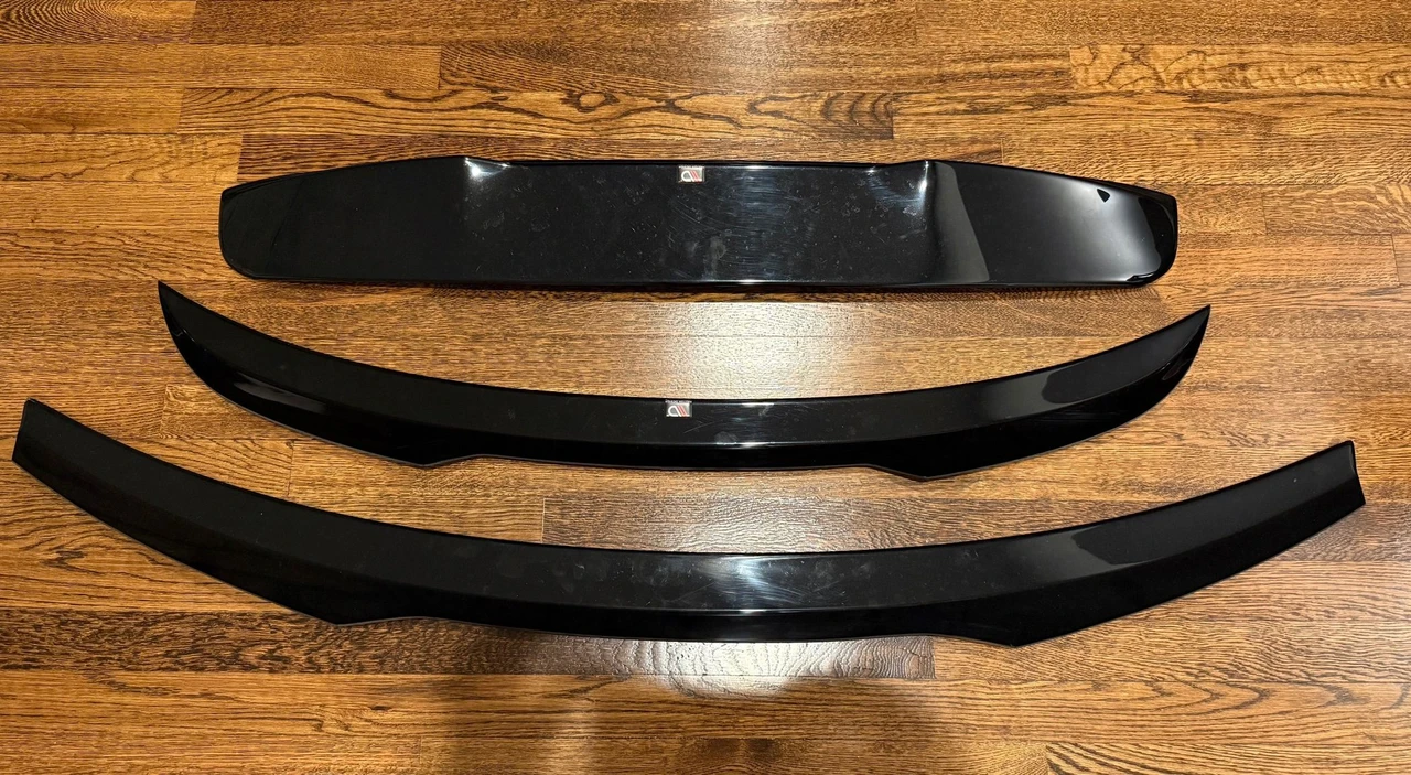 2020 Parts & Memorabilia Bodywork - Image 2 of 6