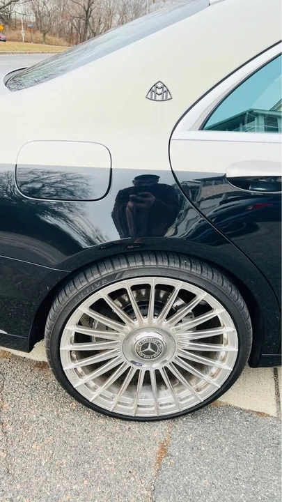 Maybach - Image 2 of 10