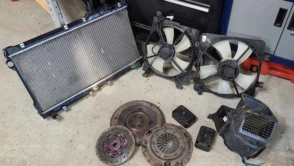 1995 Parts & Memorabilia Engines - Image 9 of 9