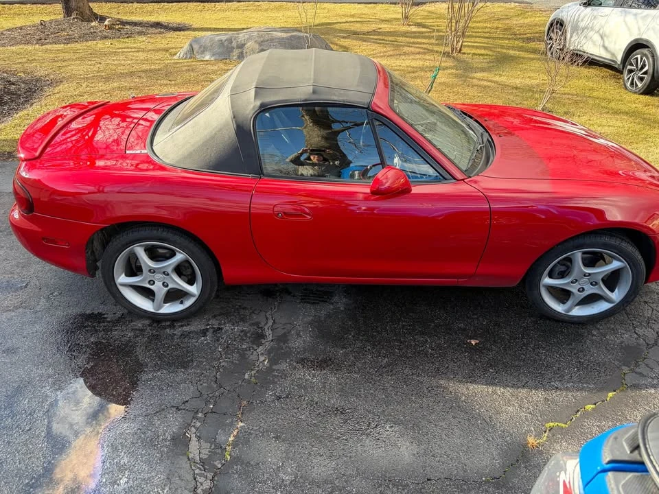 2004 Mazda NB MX-5 Miata - Image 2 of 9