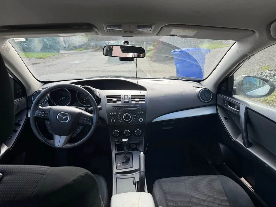2013 Mazda Mazda 3 2nd Gen - Image 2 of 9