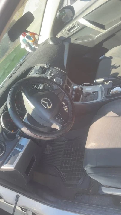 2010 Mazda Mazda 3 2nd Gen - Image 6 of 9