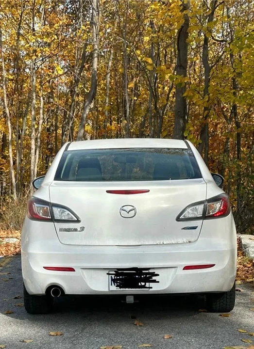 2013 Mazda Mazda 3 2nd Gen - Image 3 of 10