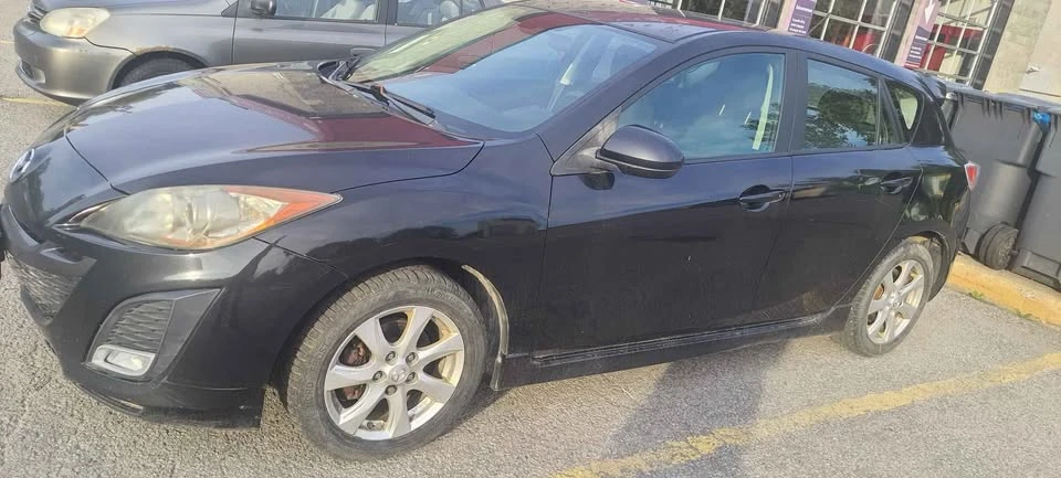 Mazda Mazda 3 - Image 3 of 5