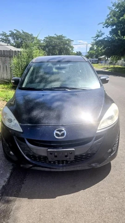 Mazda Mazda 5 - Image 2 of 12