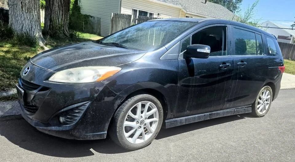 Mazda Mazda 5 - Image 3 of 12