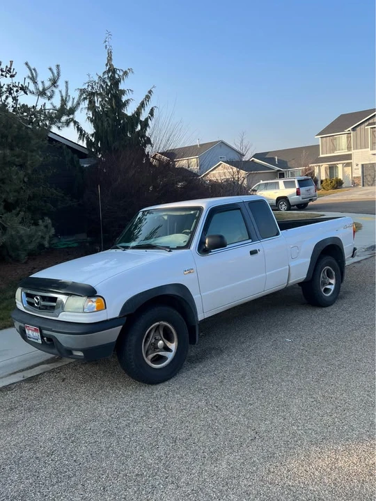 Mazda B Series - Image 2 of 6