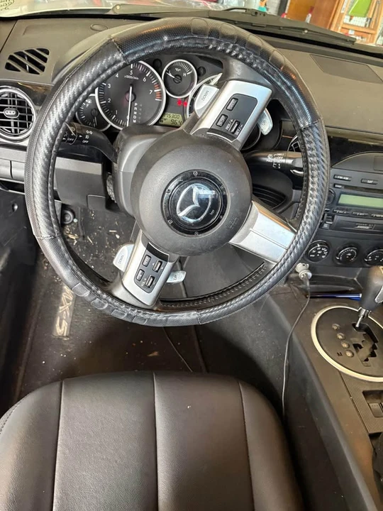 2006 Mazda NC MX-5 Miata - Image 5 of 7