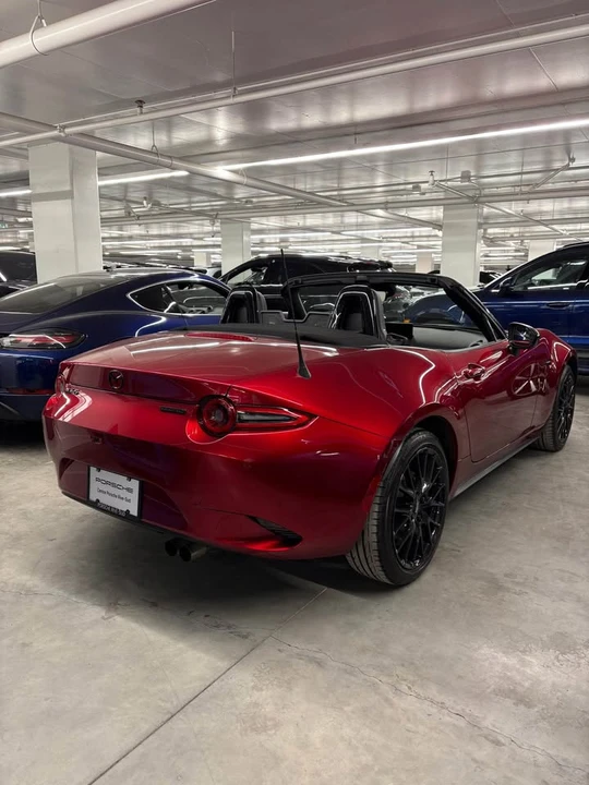 Mazda NC MX-5 Miata - Image 3 of 6
