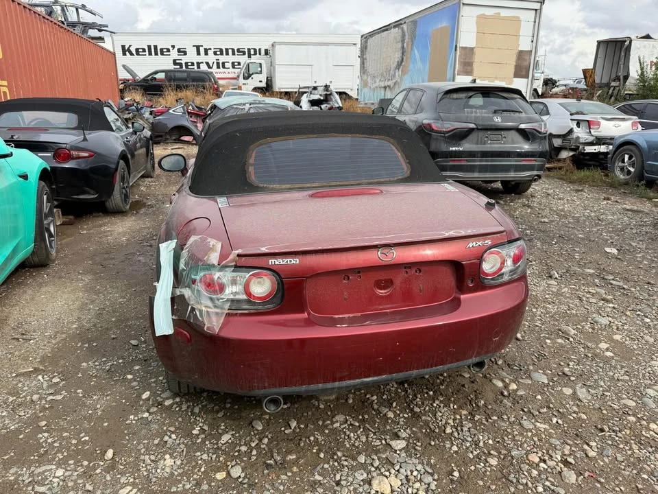 2006 Mazda NC MX-5 Miata - Image 5 of 8