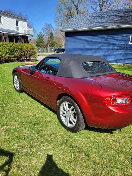 2011 Mazda NC MX-5 Miata - Image 4 of 9