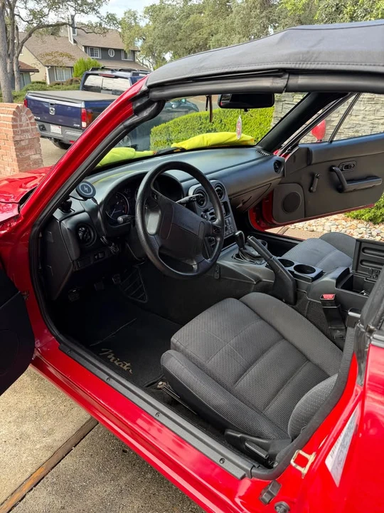 1993 Mazda NA MX-5 Miata - Image 5 of 10
