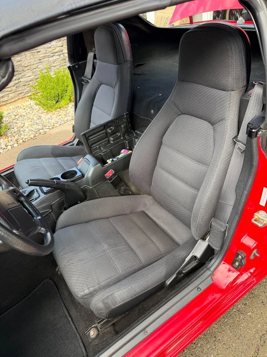 1993 Mazda NA MX-5 Miata - Image 9 of 10