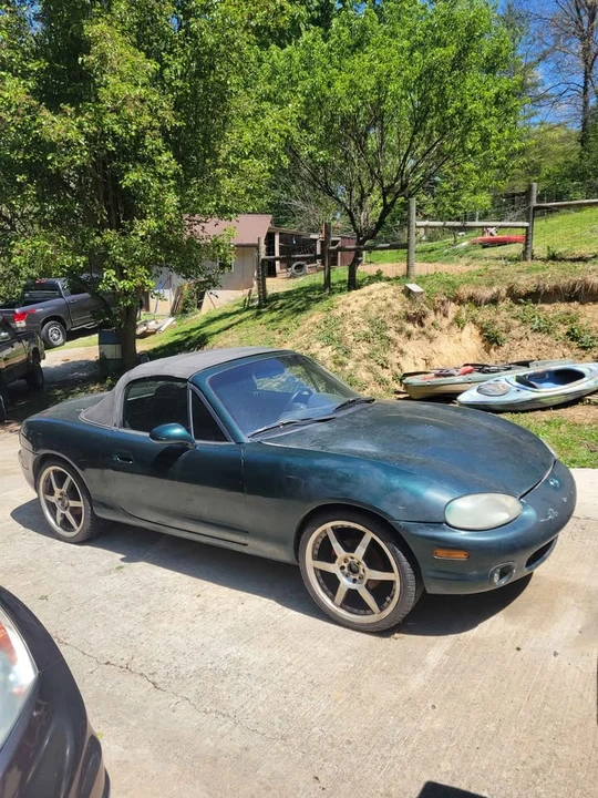 2000 Mazda NB MX-5 Miata - Image 2 of 3