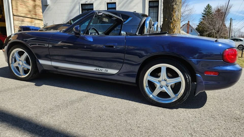 2002 Mazda NB MX-5 Miata - Image 2 of 10