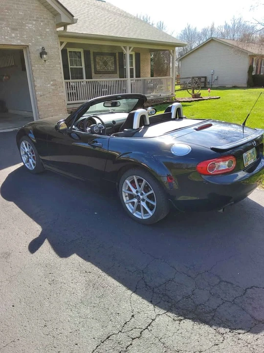 2010 Mazda NC MX-5 Miata - Image 4 of 9